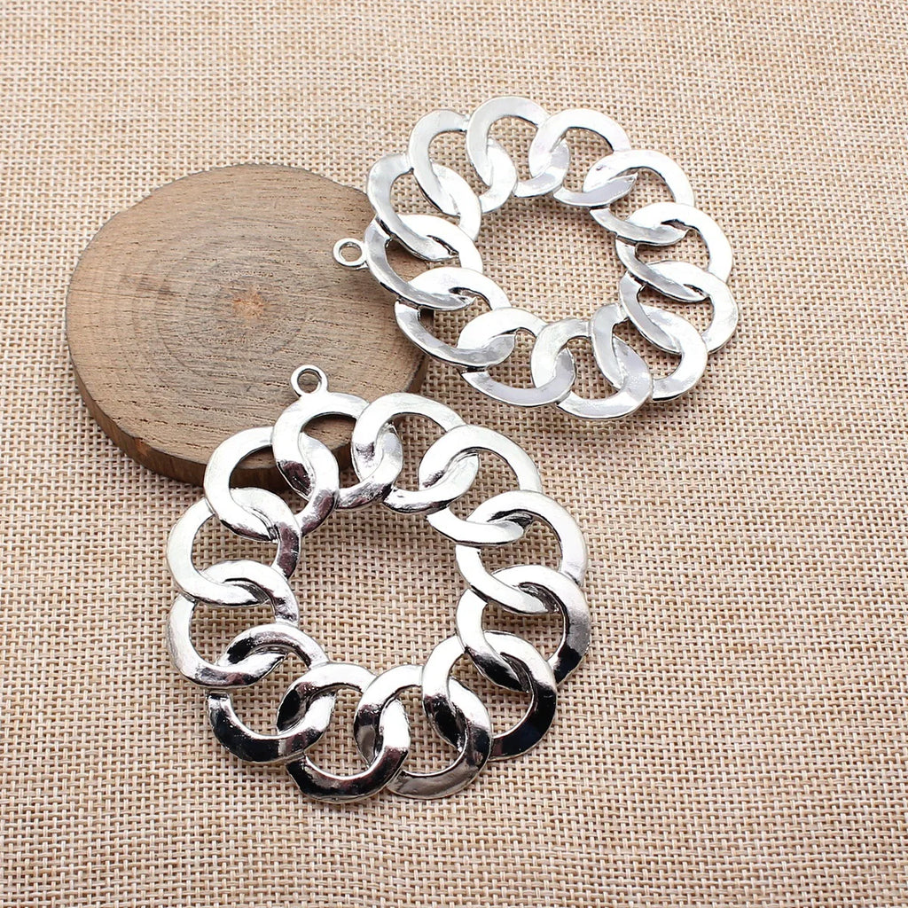 77x71mm 25.4g White K Color Zinc Alloy Hollow Geometric Interlocking Ring Charm Pendant for DIY Necklace