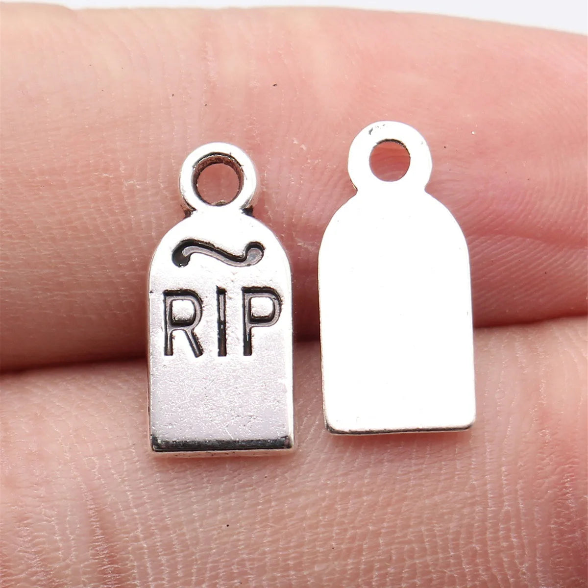 16x7.8mm 0.82g Antique Silver Zinc Alloy RIP Rest In Peace Tag Charm Pendant for DIY Jewelry Making