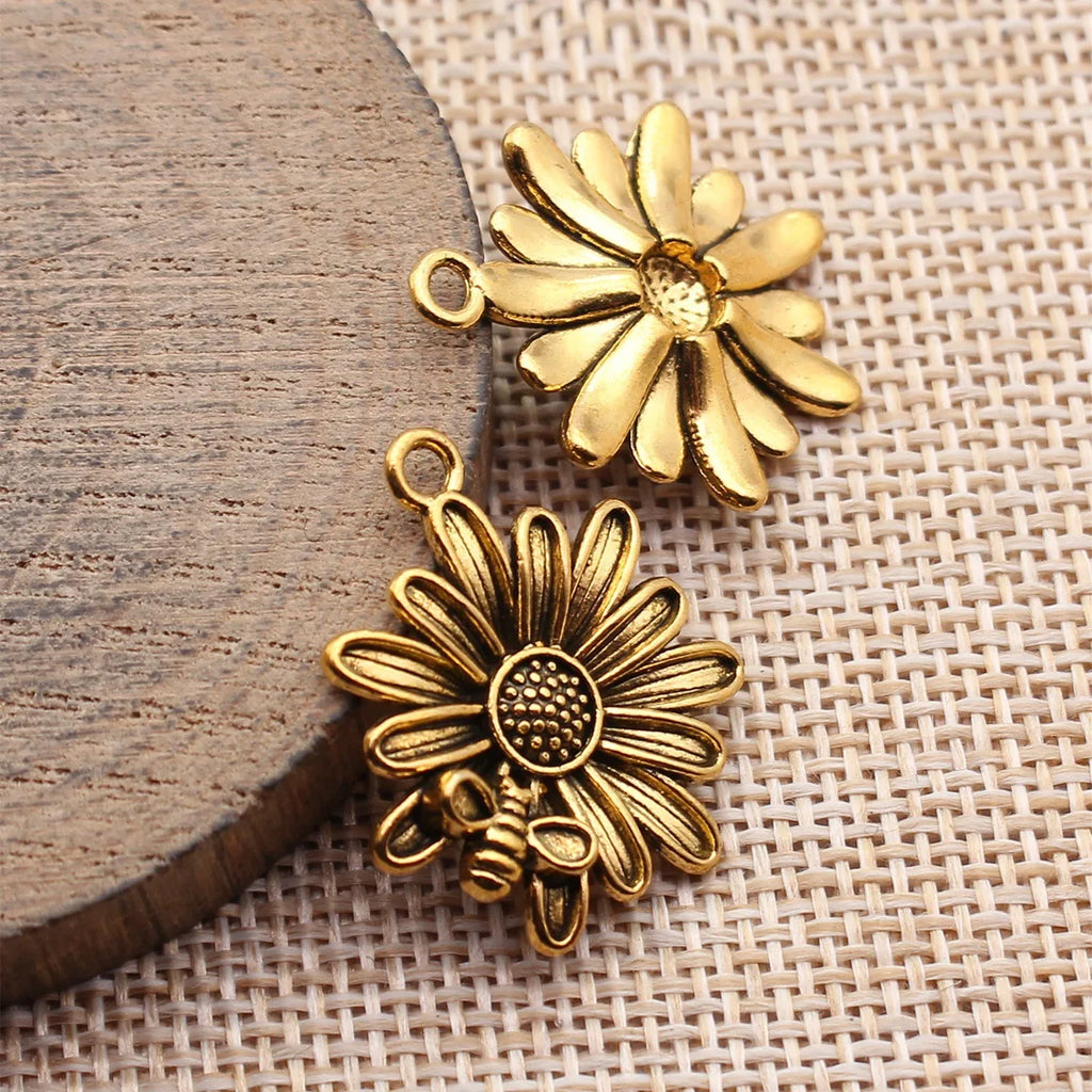 26x22mm 2.4g Multicolor Zinc Alloy Bee Daisy Charm Pendant for DIY Necklace Bracelet Jewelry Making