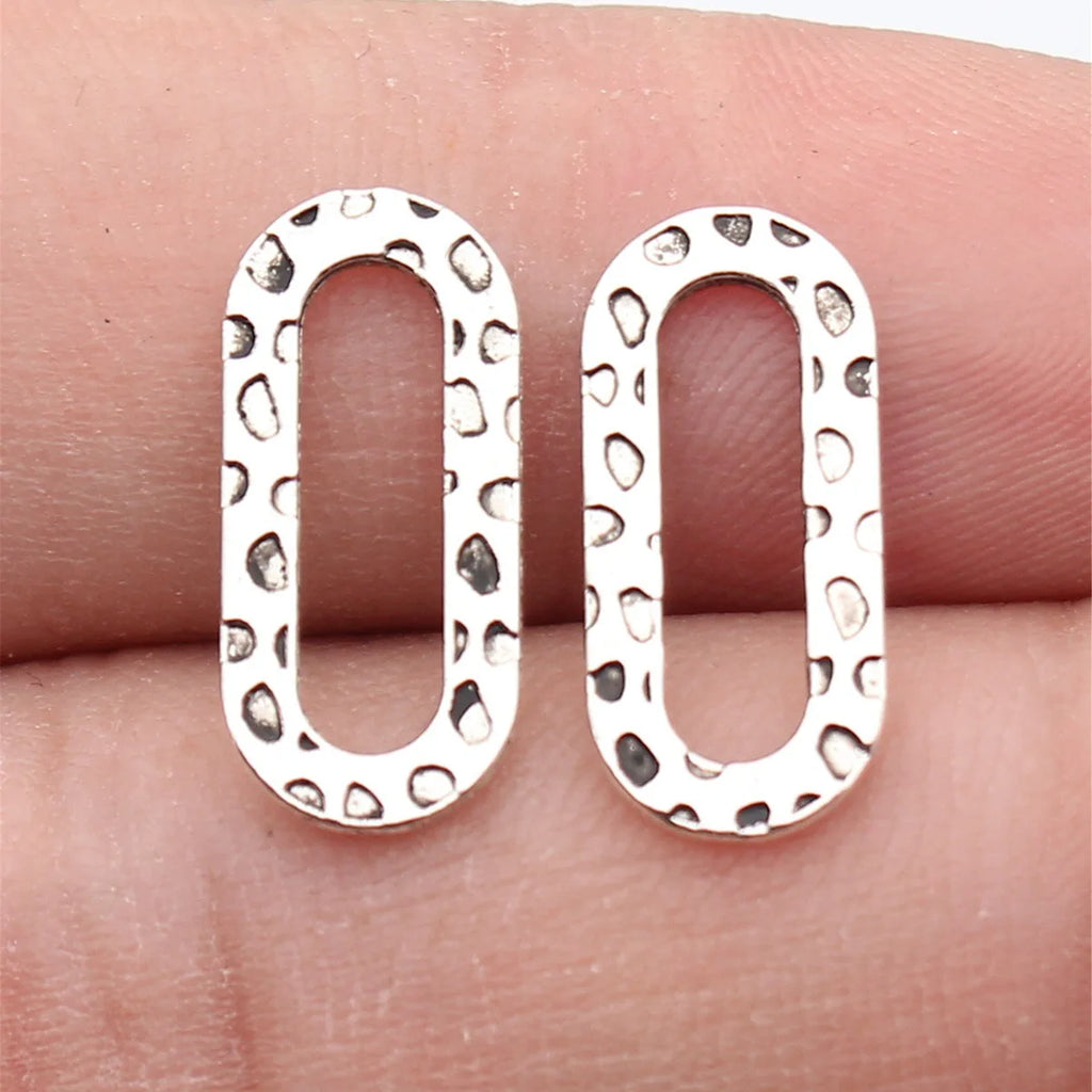 18x8.2mm 0.44g Antique Silver Zinc Alloy Irregular Textured Oval Ring Connector Charm for DIY Jewelry