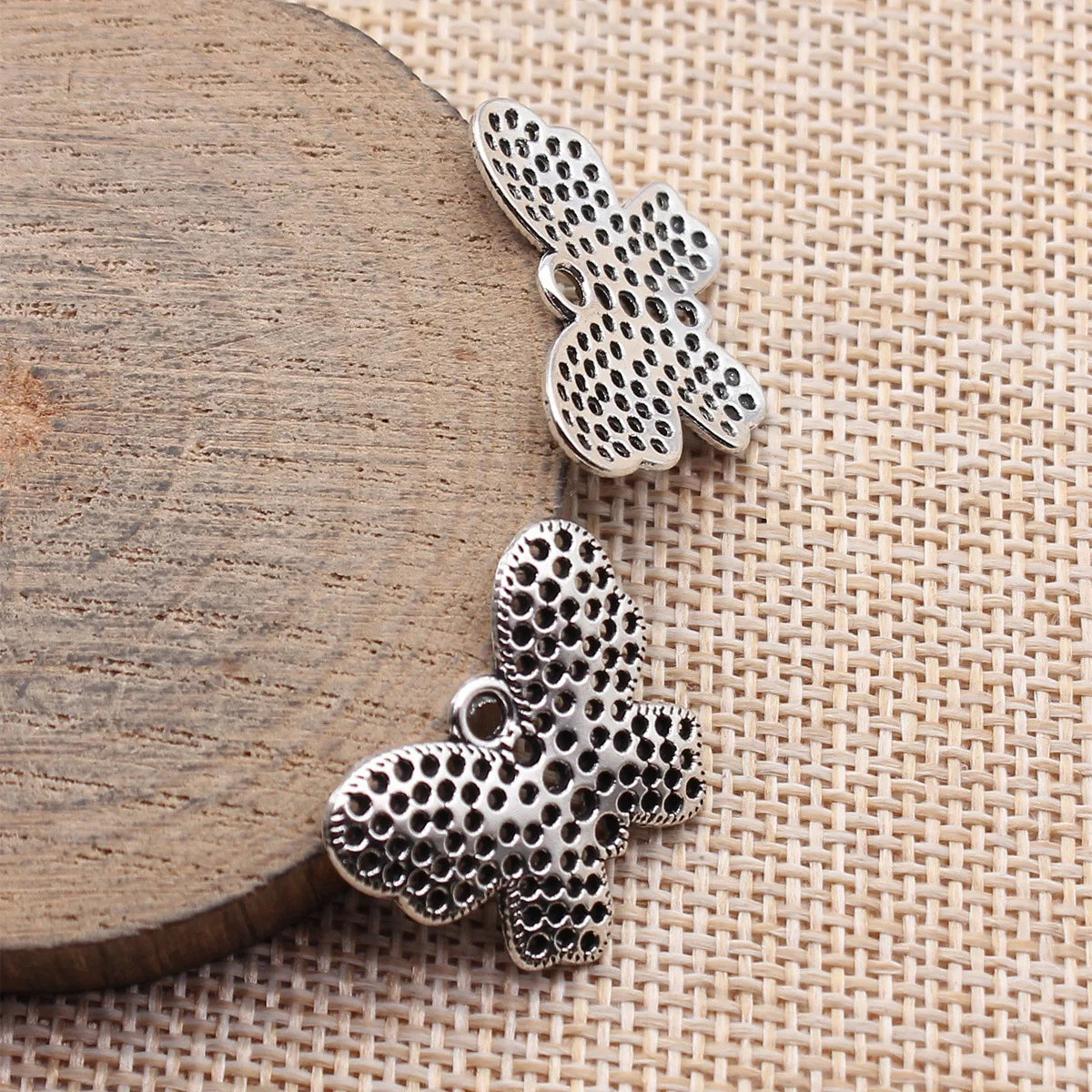 25x20mm 1.7g Antique Silver Zinc Alloy Multi Hole Butterfly Charm Pendant for DIY Earrings Jewelry Making