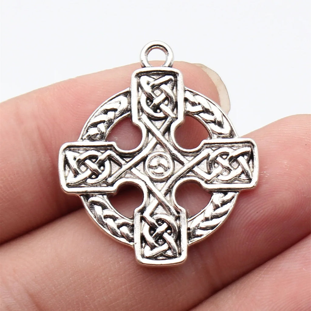 33x29mm 4.4g Antique Silver Zinc Alloy Celtic Knot Cross charm pendant for DIY necklace jewelry making
