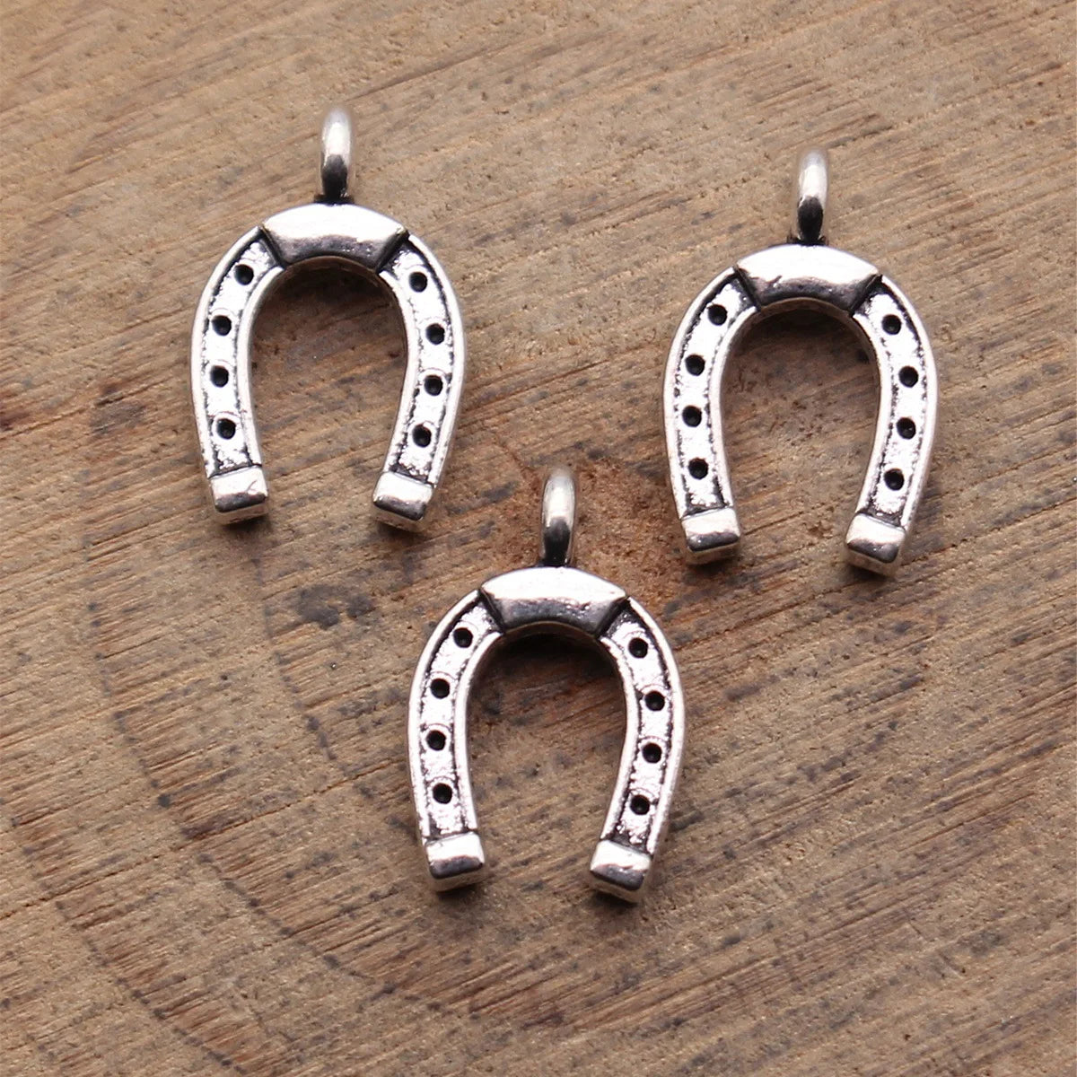 13x8.6mm 0.48g Antique Silver Iron Horseshoe Charm Pendant for DIY Bracelet Necklace Jewelry Making
