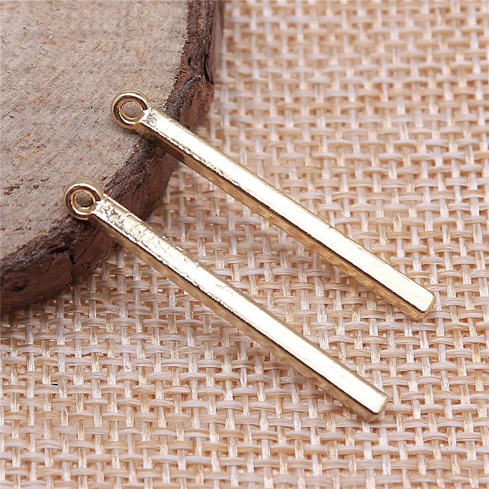 3x32mm 0.9g KC Gold Zinc Alloy Long Bar Charm Pendant for DIY Necklace Bracelet Making