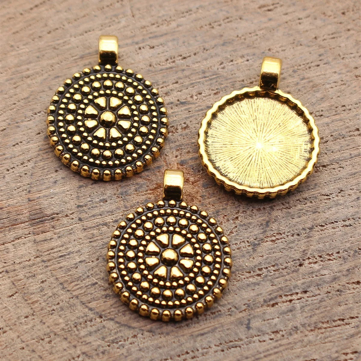 17x13mm 0.86g Antique Gold Tone Zinc Alloy Textured Round Disc Ring Charm Pendant for DIY Necklace Making