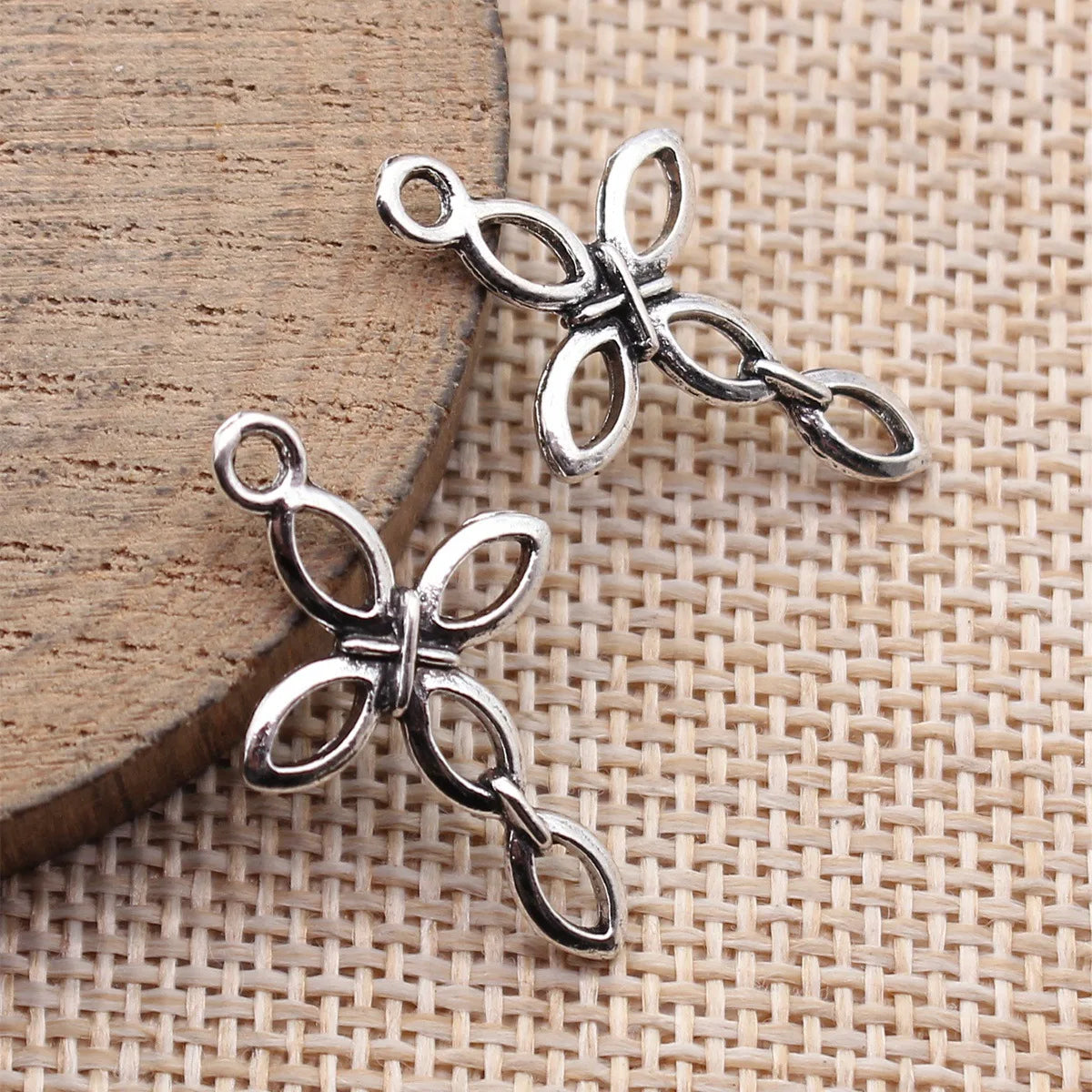28x17mm 0.85g Antique Silver Zinc Alloy Hollow Cross Charm Pendant for DIY Necklace Bracelet Making