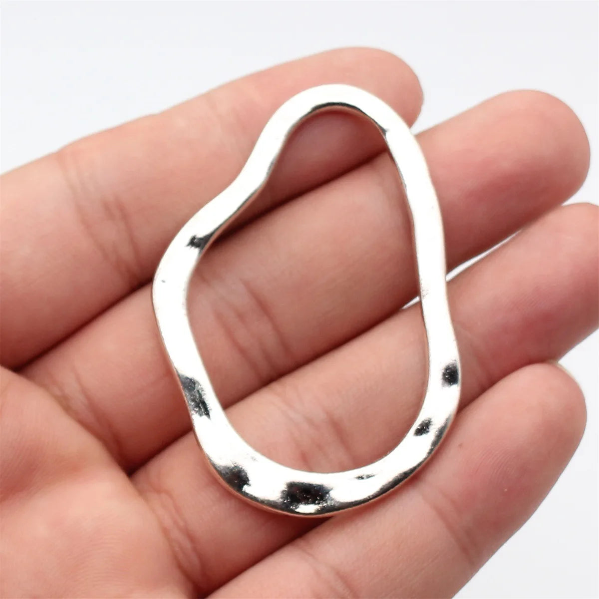 59x40mm 11.3g Antique Silver Zinc Alloy Irregular Geometric Hammered Hollow Charm Pendant for DIY Jewelry