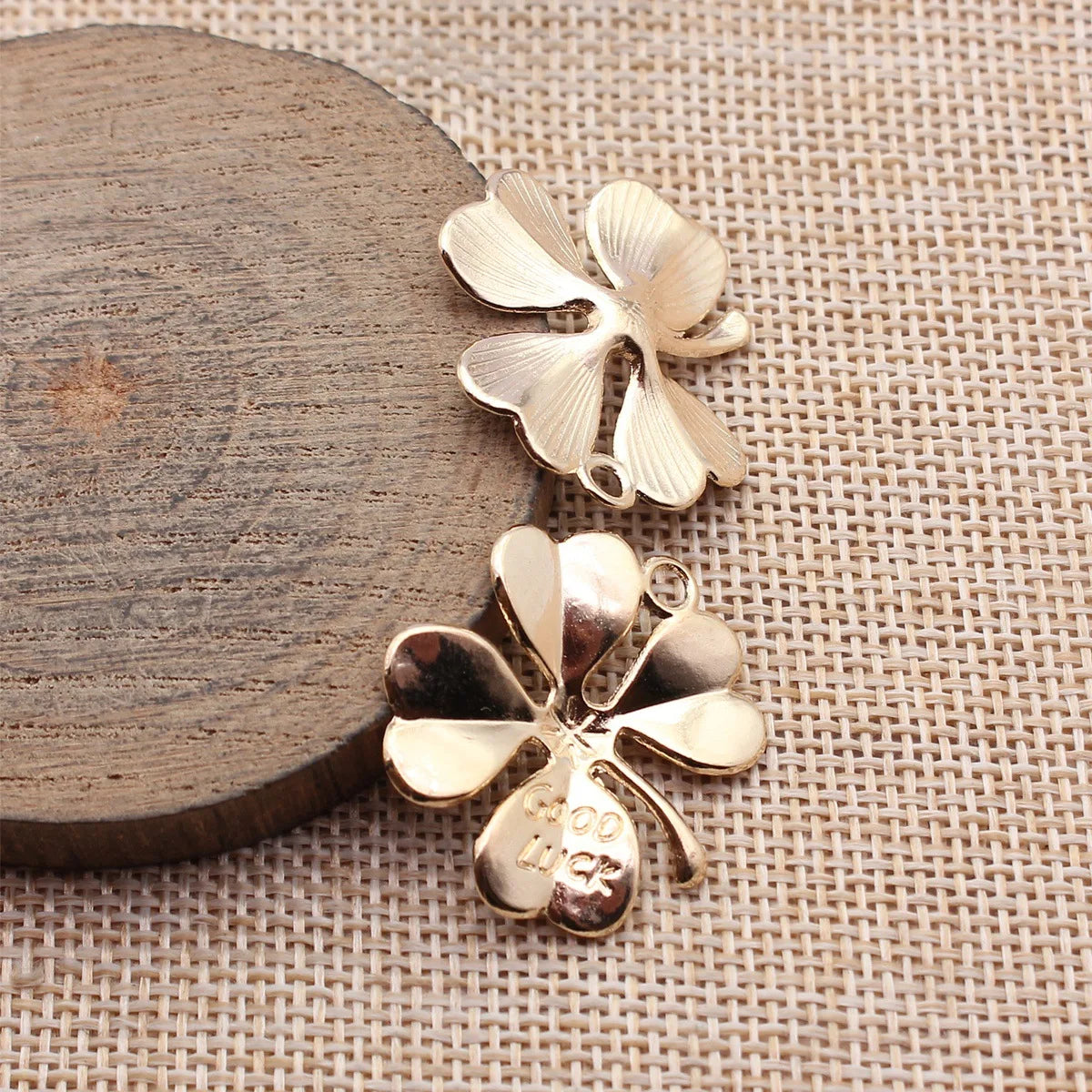 28x26mm 3.3g Multicolor Zinc Alloy GOOD LUCK Four Leaf Clover Charm Pendant for DIY Jewelry Making