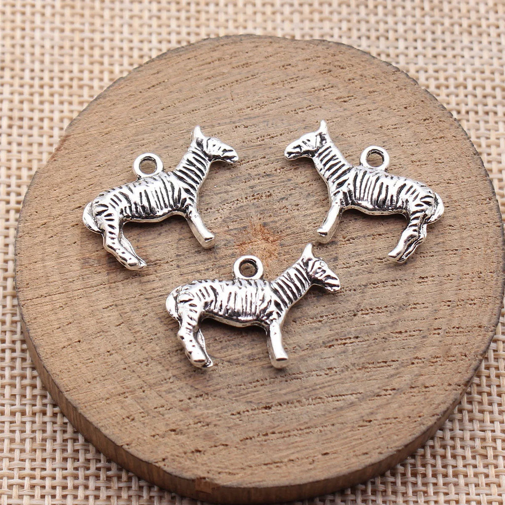 22x16mm 2.1g Antique Silver Zinc Alloy Zebra Charm Pendant for DIY Necklace Bracelet Making