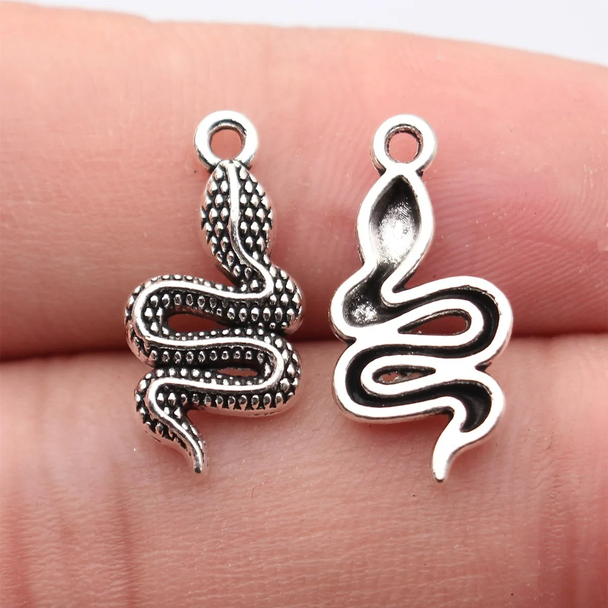 21x10mm 1.1g Multicolor Zinc Alloy Snake Charm Pendant for DIY Bracelet Necklace Jewelry Making