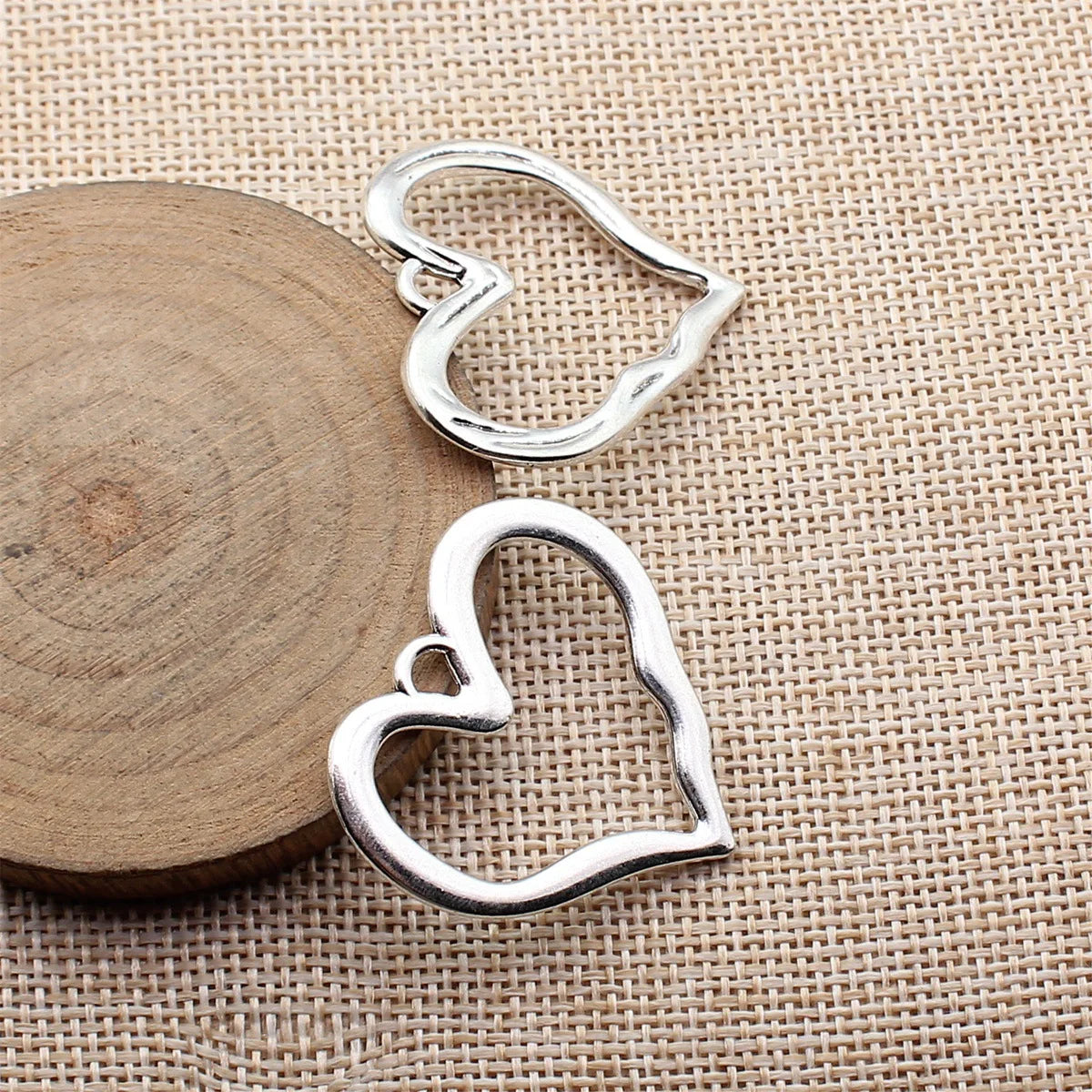 36x35mm 4.6g Antique Silver Zinc Alloy Hollow Heart Charm Pendant for DIY Necklace Bracelet Jewelry Making