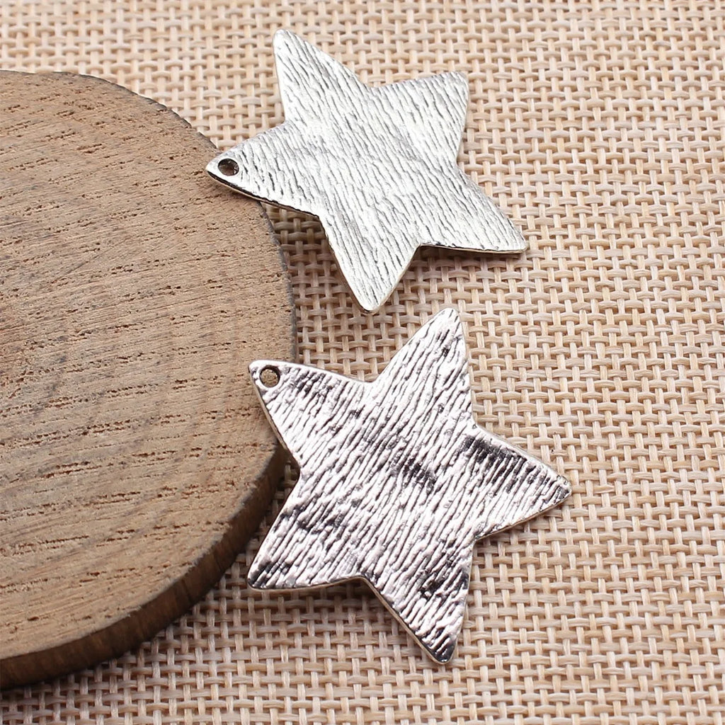 35x32mm 3.4g Antique Silver Zinc Alloy Scratched Wood Grain Star Charm Pendant for DIY Jewelry Making