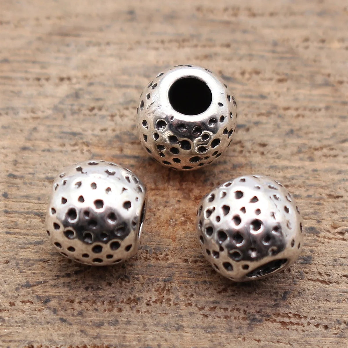 6.9x6.9x6mm 0.88g Antique Silver Zinc Alloy Textured Concave Dot Spacer Beads for Bracelet Jewelry Making