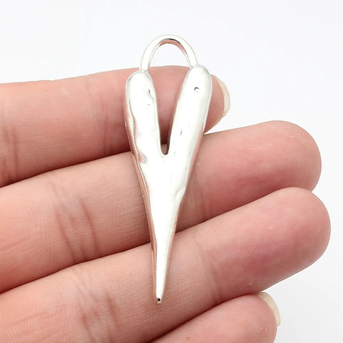 60x18mm 7.2g Antique Silver Zinc Alloy Spike Heart Charm Pendant for DIY Necklace Jewelry Making