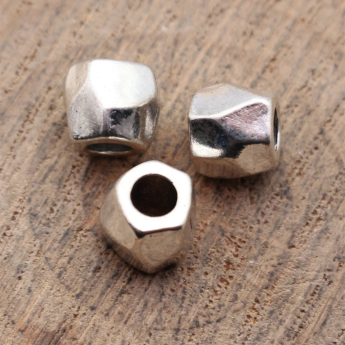 7.6x7.5x6.7mm 1.2g Antique Silver Zinc Alloy Hammered Texture Spacer Beads for DIY Bracelet Jewelry Making