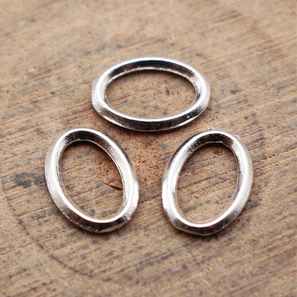 9.5x6.9x1.2mm 0.15g Antique Silver Zinc Alloy Small Oval Ring Connector Charm for DIY Bracelet Necklace Making