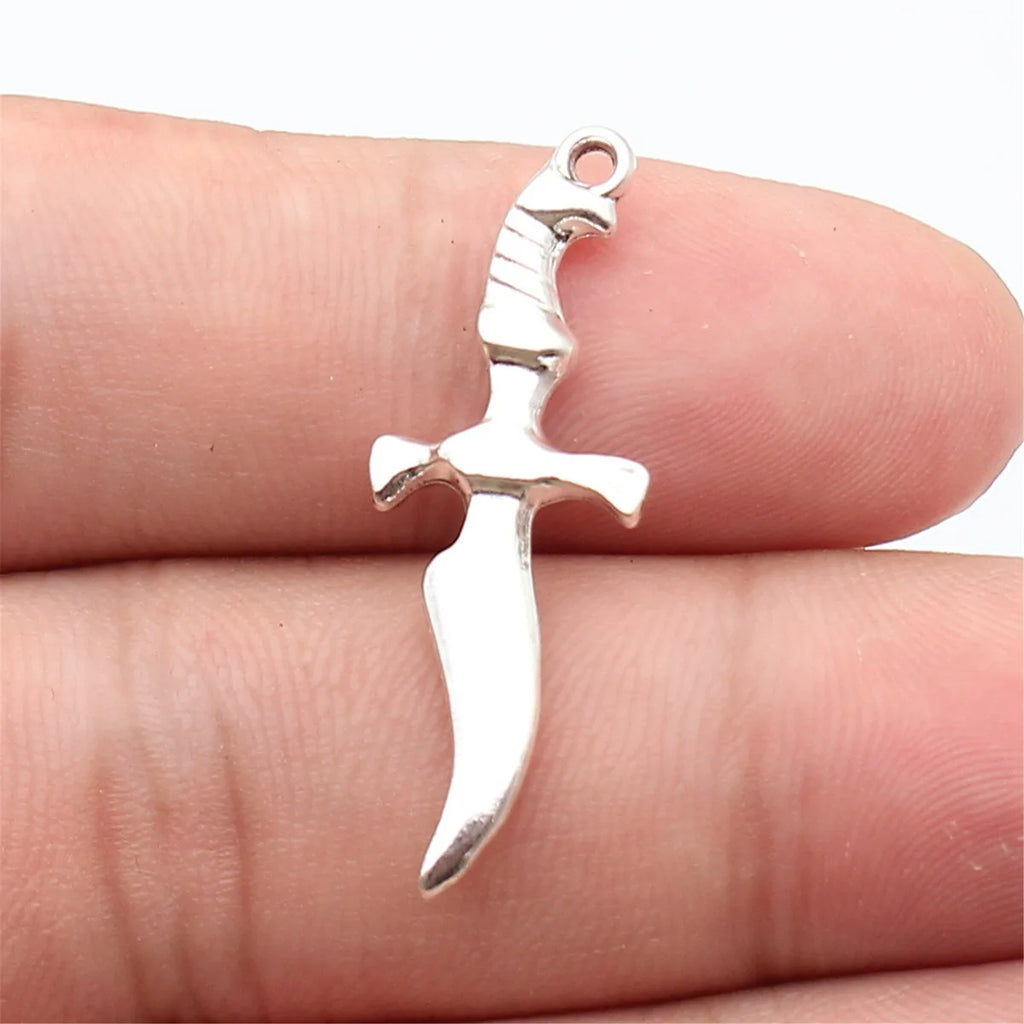 35x13mm 1.9g Antique Silver Zinc Alloy Knife Charm Pendant for DIY Punk Necklace Jewelry Making