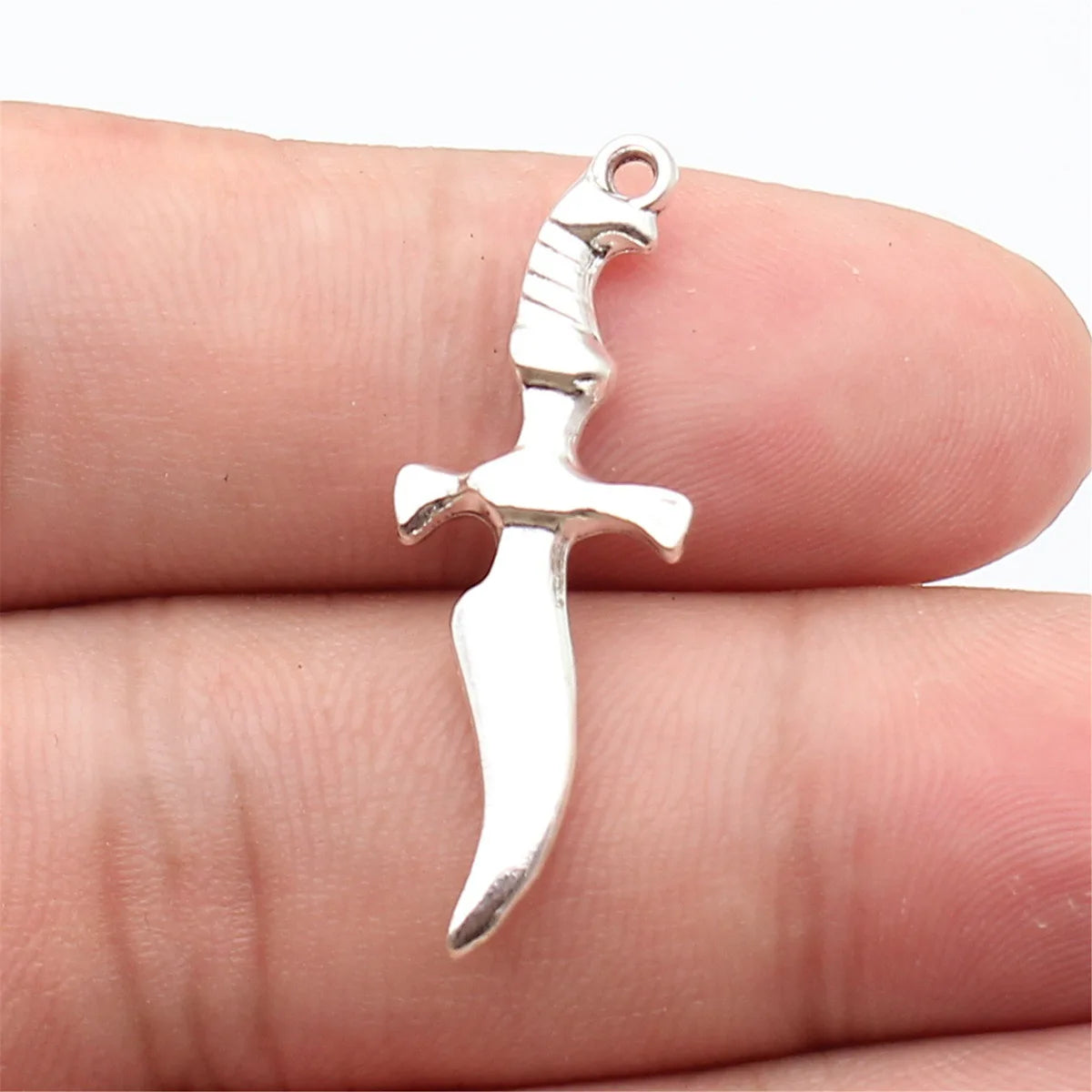 35x13mm 1.9g Antique Silver Zinc Alloy Knife Charm Pendant for DIY Punk Necklace Jewelry Making