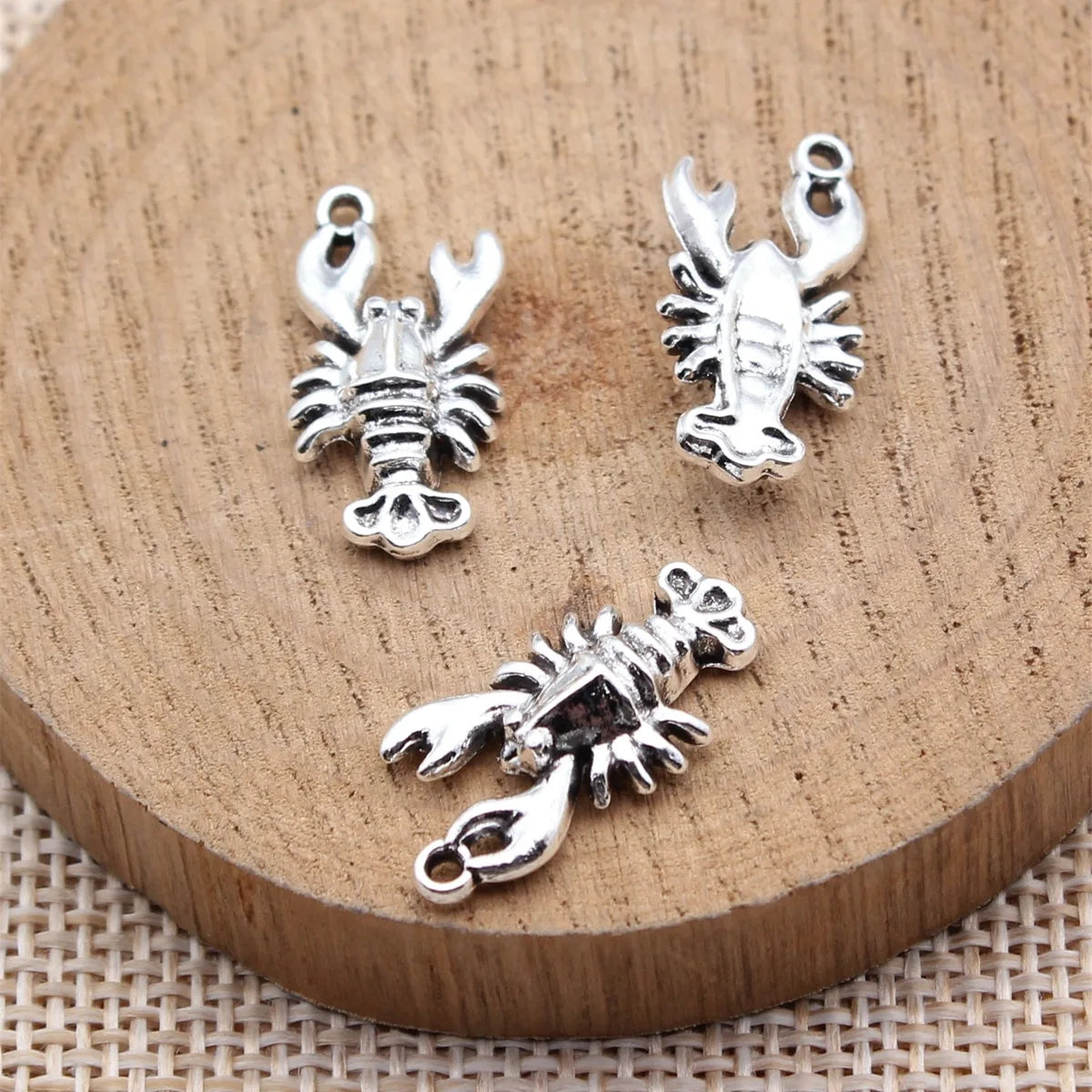 21x10mm 1.55g Antique Silver Zinc Alloy Lobster Charm Pendant for DIY Necklace Bracelet Jewelry Making