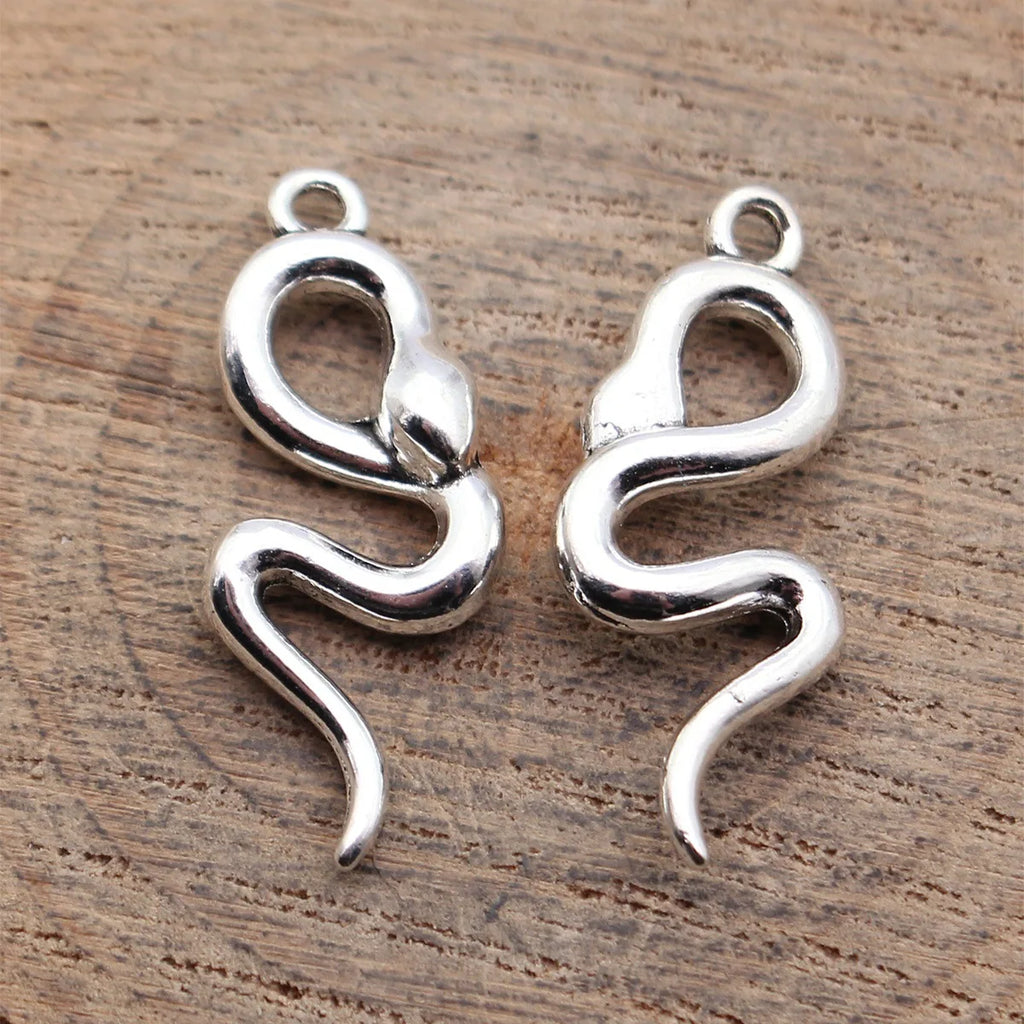 28x11mm 1.6g Antique Silver Zinc Alloy Smooth Snake Charm Pendant for DIY Necklace Jewelry Making