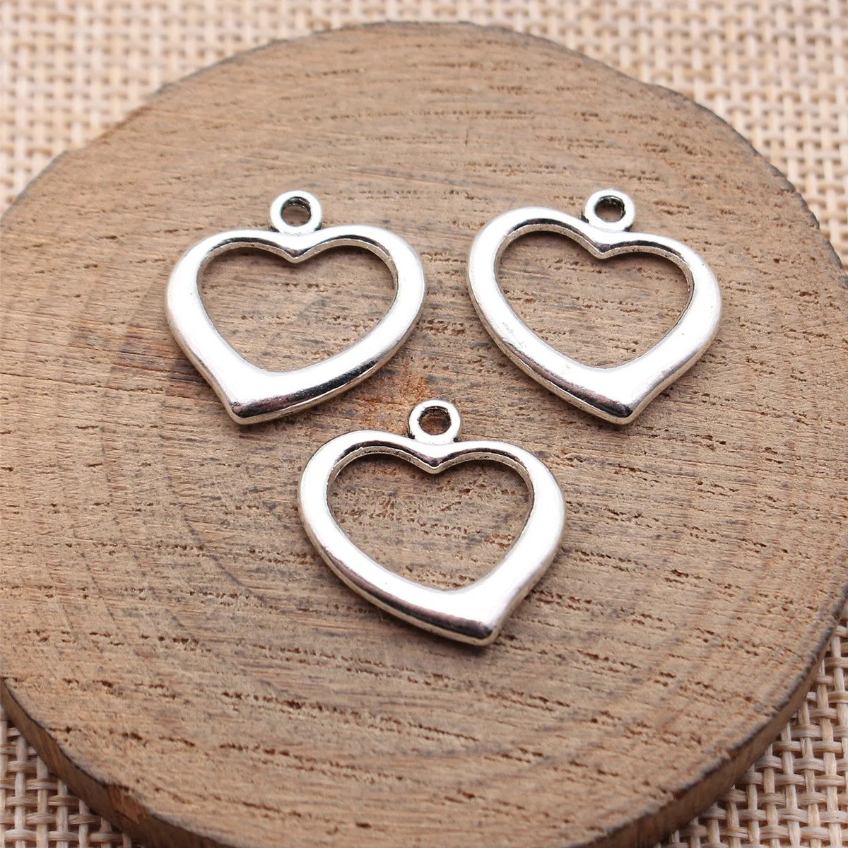 18x18mm 1.4g Multicolor Zinc Alloy Openwork Heart Hollow Charm Pendant for DIY Bracelet Necklace Making