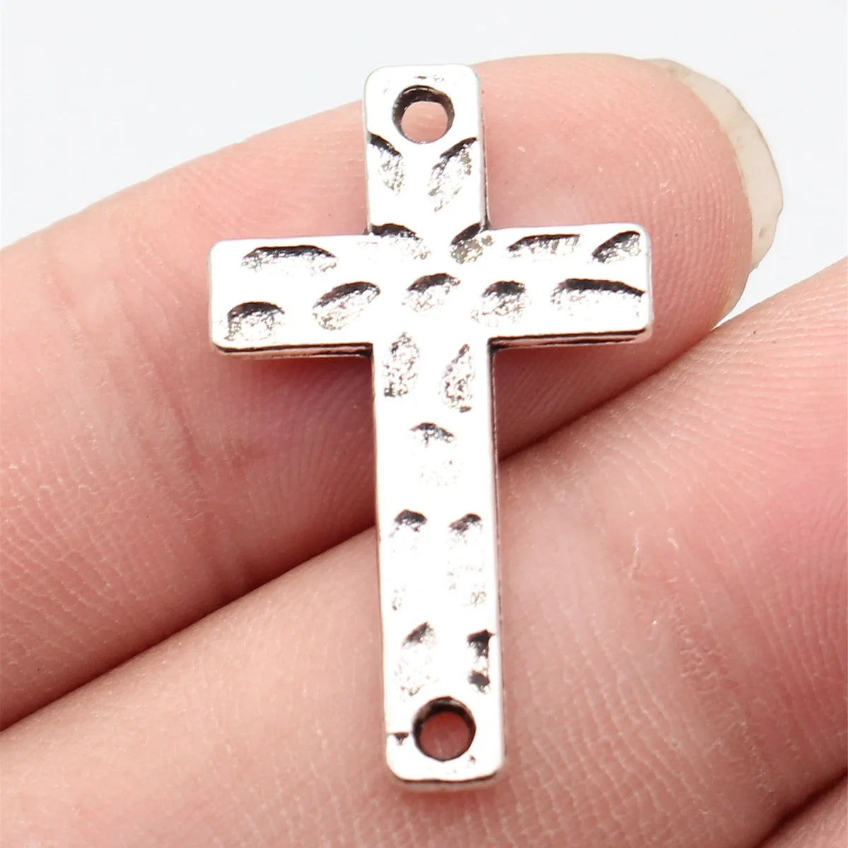 31x18mm 1.9g Antique Silver Zinc Alloy Hammered Cross Connector Charm for DIY Bracelet Necklace