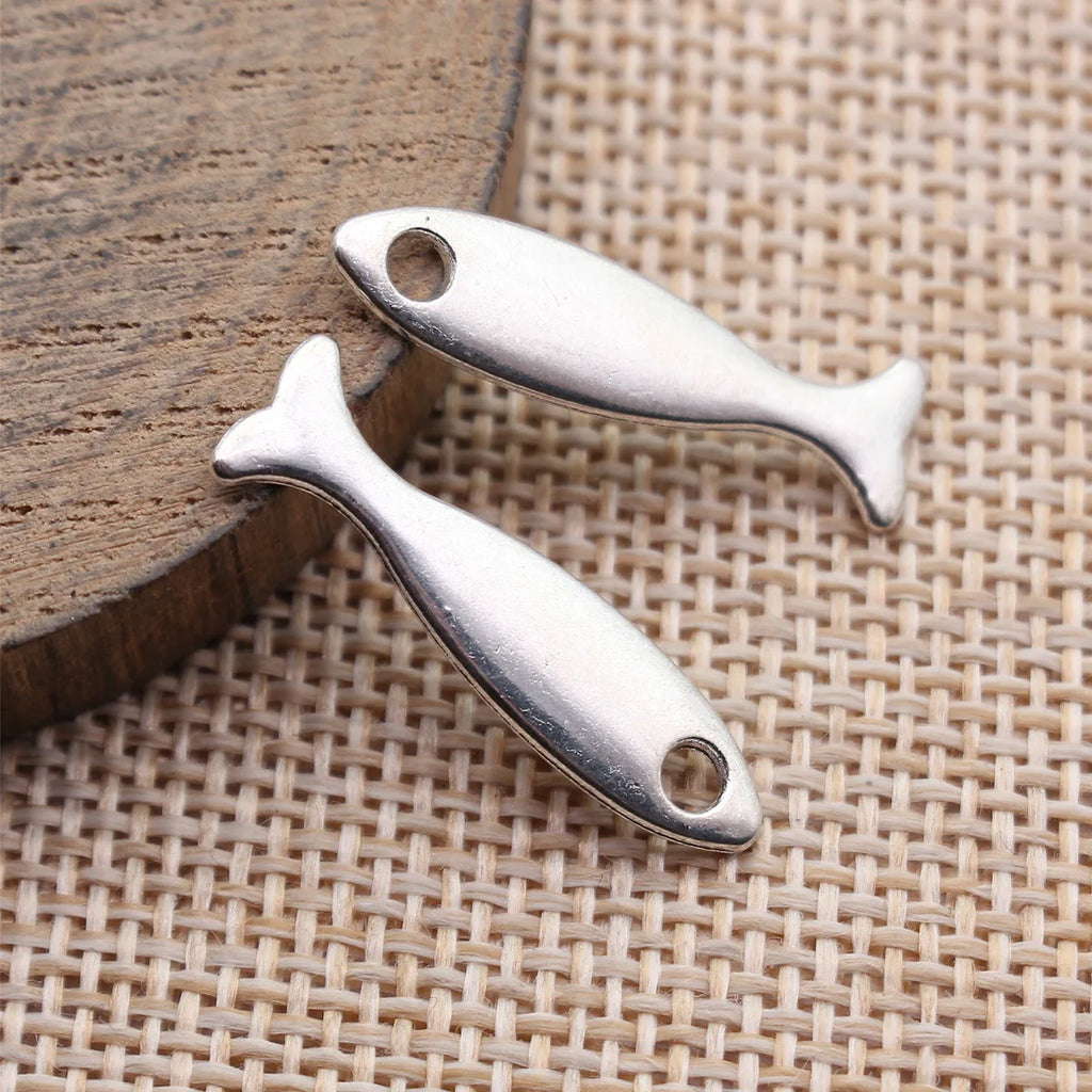 26x7.5mm 0.73g Antique Silver Zinc Alloy Small Fish Charm Pendant for DIY Bracelet and Necklace Making