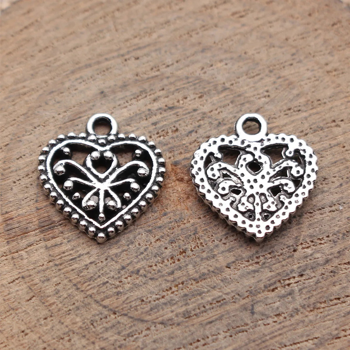 16x15mm 1.1g Blackened Platinum Tone Zinc Alloy Heart Charm Pendant for DIY Necklace Bracelet Making