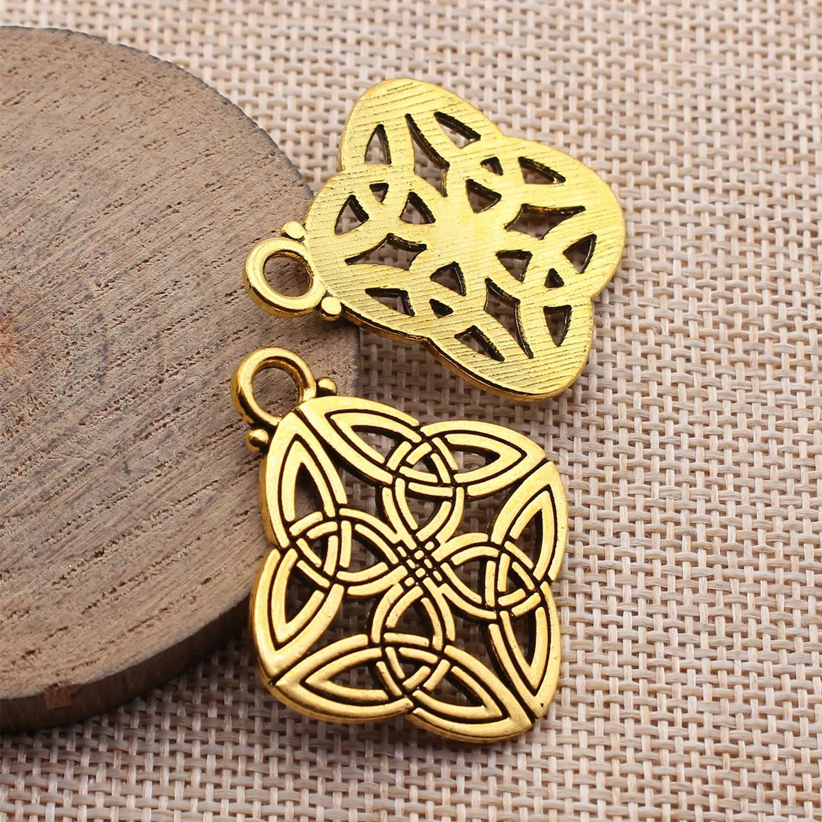 40x34mm 6.6g Multicolor Zinc Alloy Celtic Knot Charm Pendant for DIY Necklace Jewelry Making