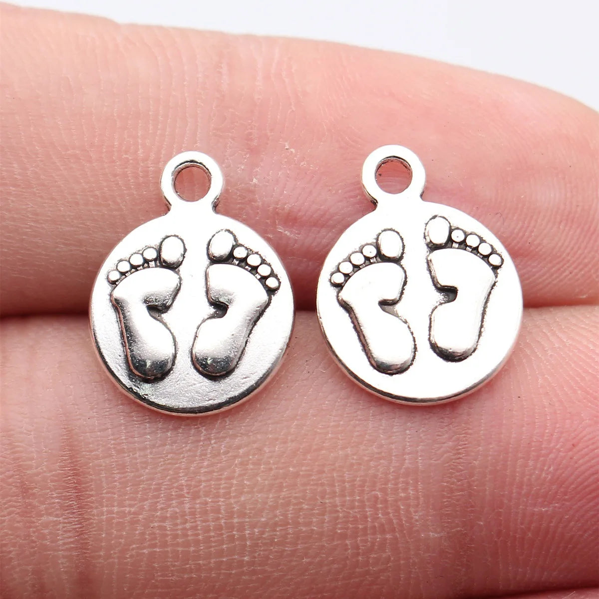 17x13mm 1.4g Antique Silver Zinc Alloy Paw Print Round Tag Charm Pendant for DIY Pet Jewelry Making