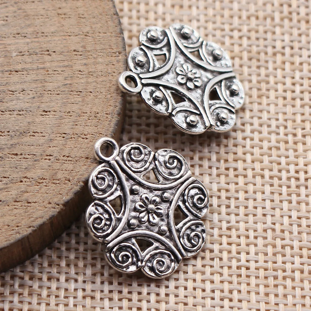 23x19mm 2.3g Antique Silver Zinc Alloy Round Flower Pattern Charm Pendant for DIY Necklace Jewelry