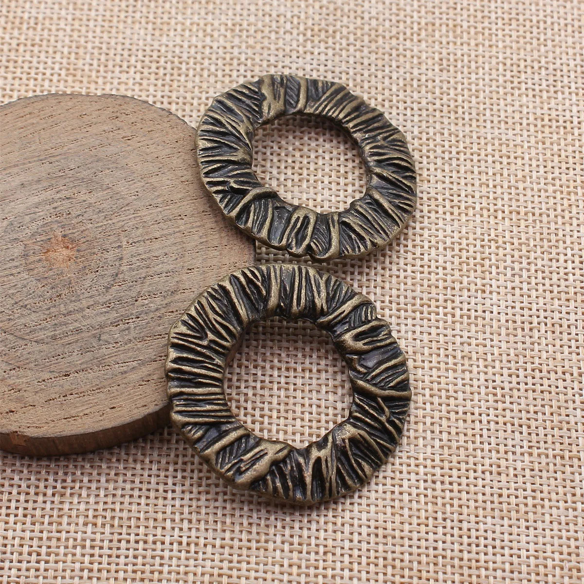 41x40mm 11.5g Multicolor Zinc Alloy Wavy Wrinkled Ring Charm Pendant for Necklace Earring Jewelry Making