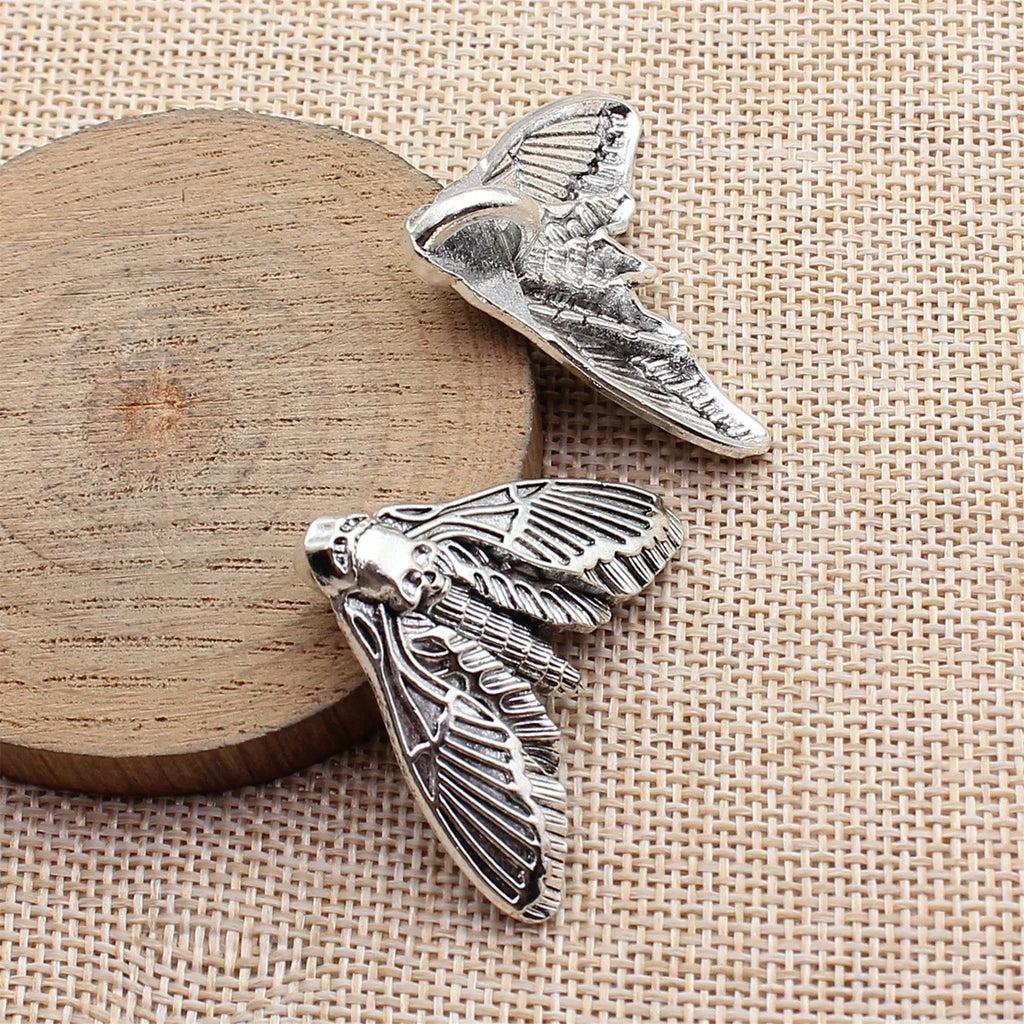 40x33mm 6.6g Antique Silver Zinc Alloy Gothic Skull Moth Charm Pendant for DIY Necklace Making
