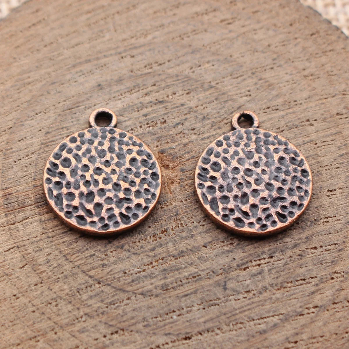18x15mm 1.9g Multicolor Zinc Alloy Hammered Round Disc Charm Pendant for Necklace Earring Making