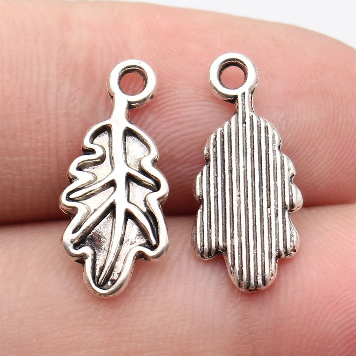 20x8.8mm 0.73g Antique Silver Zinc Alloy Leaf Charm Pendant for DIY Necklace Bracelet Jewelry Making