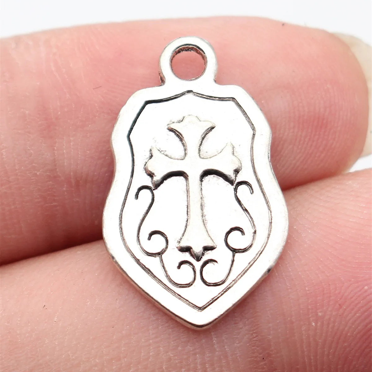 24x15mm 1.6g Antique Silver Zinc Alloy Shield Charm Pendant for Necklace Bracelet Jewelry Making