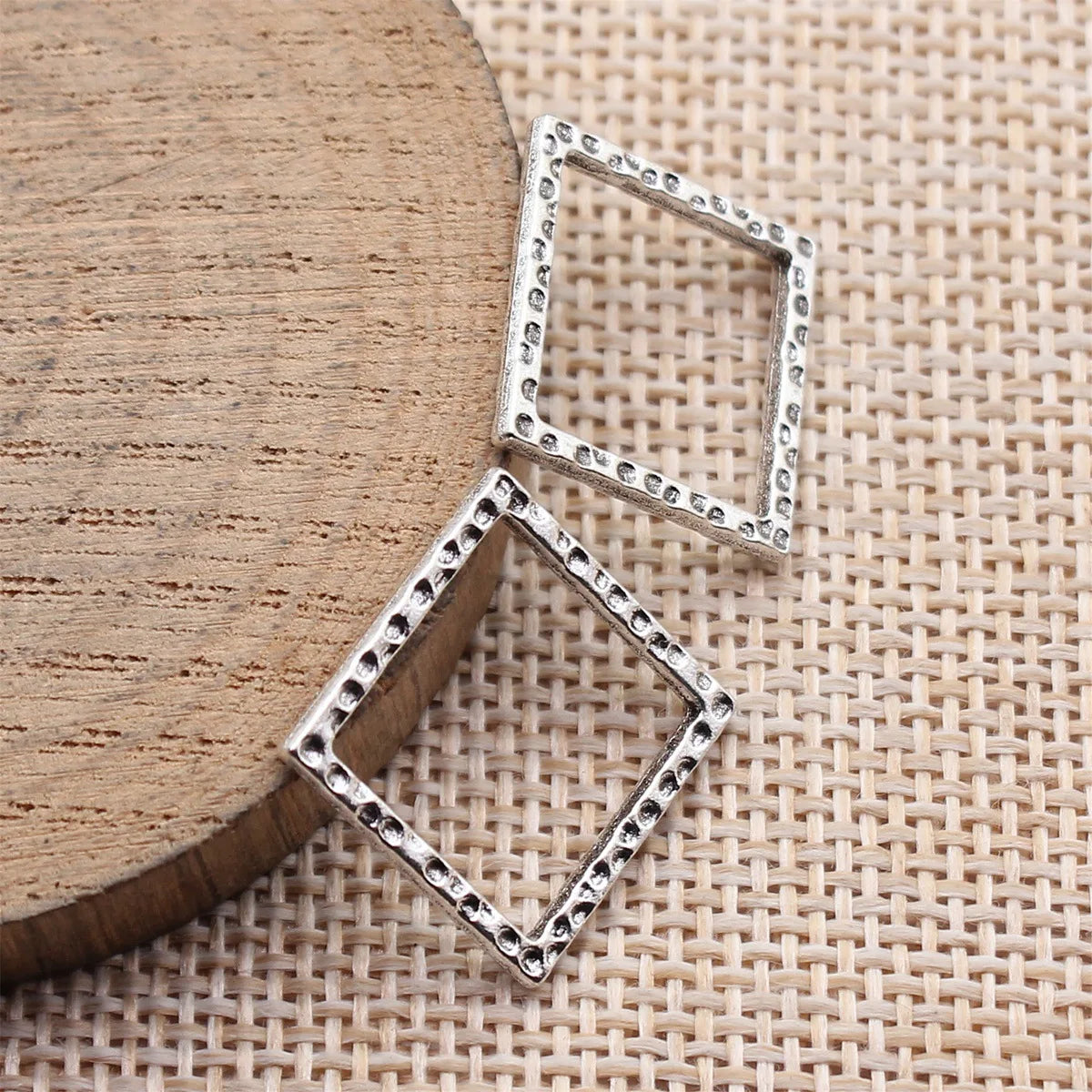 17x17mm 1.1g Multicolor Zinc Alloy Hammered Hollow Square Frame Charm Pendant for DIY Earrings