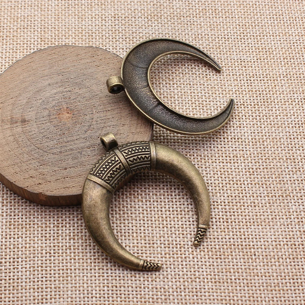 50x45mm 7.1g Multicolor Zinc Alloy Crescent Horn Charm Pendant for DIY Necklace Jewelry Making