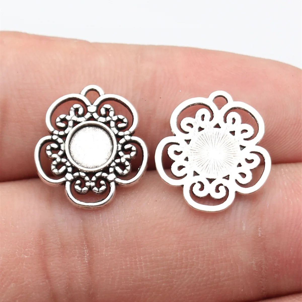 17x16mm 1.1g Antique Silver Zinc Alloy Flower Charm Pendant for DIY Necklace Bracelet Making