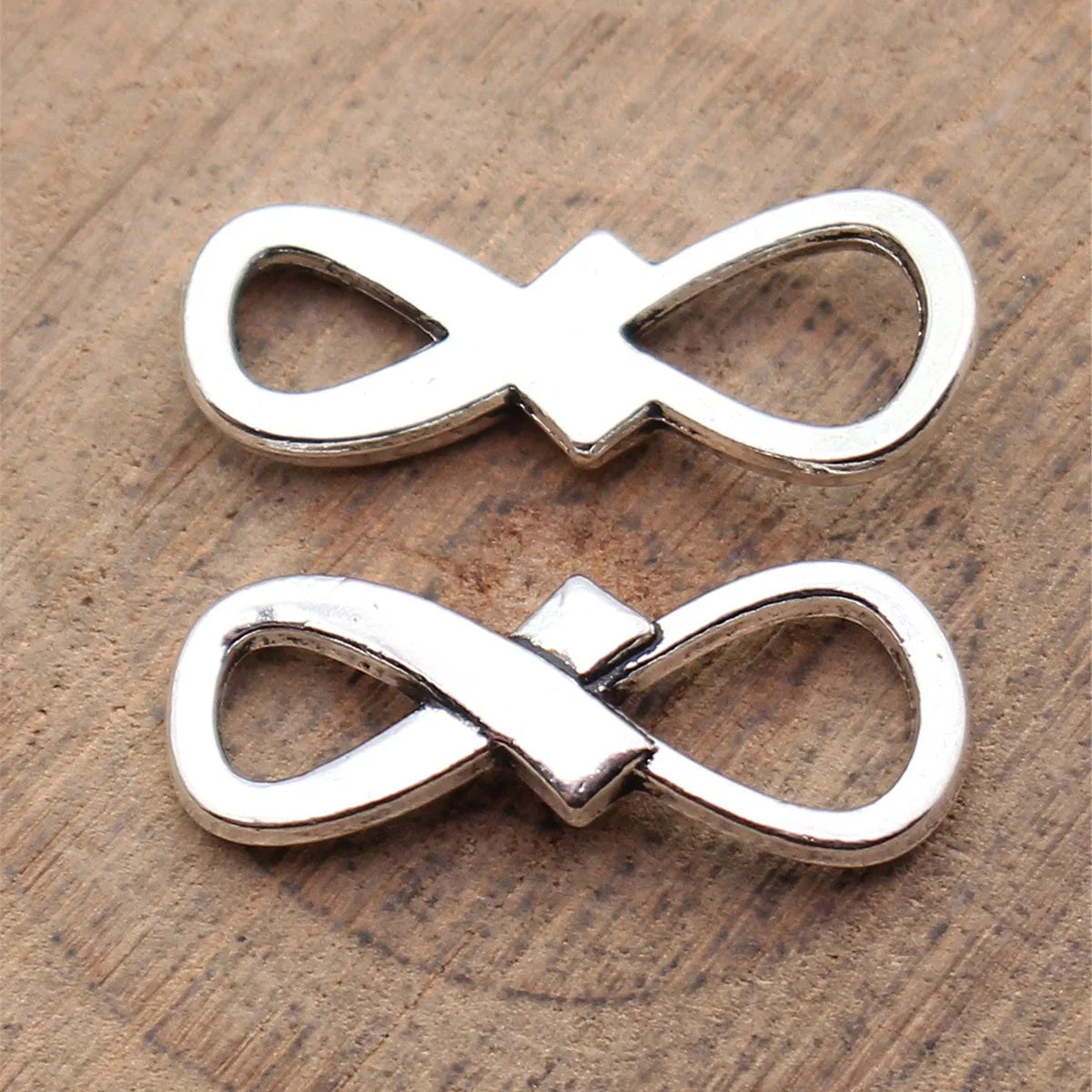 20x8mm 0.82g Antique Silver Zinc Alloy Ribbon Infinity Symbol Connector Charm for DIY Bracelet Jewelry