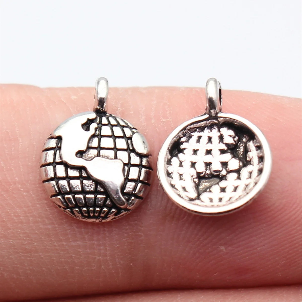 13x10mm 0.58g Antique Silver Zinc Alloy Earth Map Charm Pendant for DIY Travel Necklace Jewelry Making