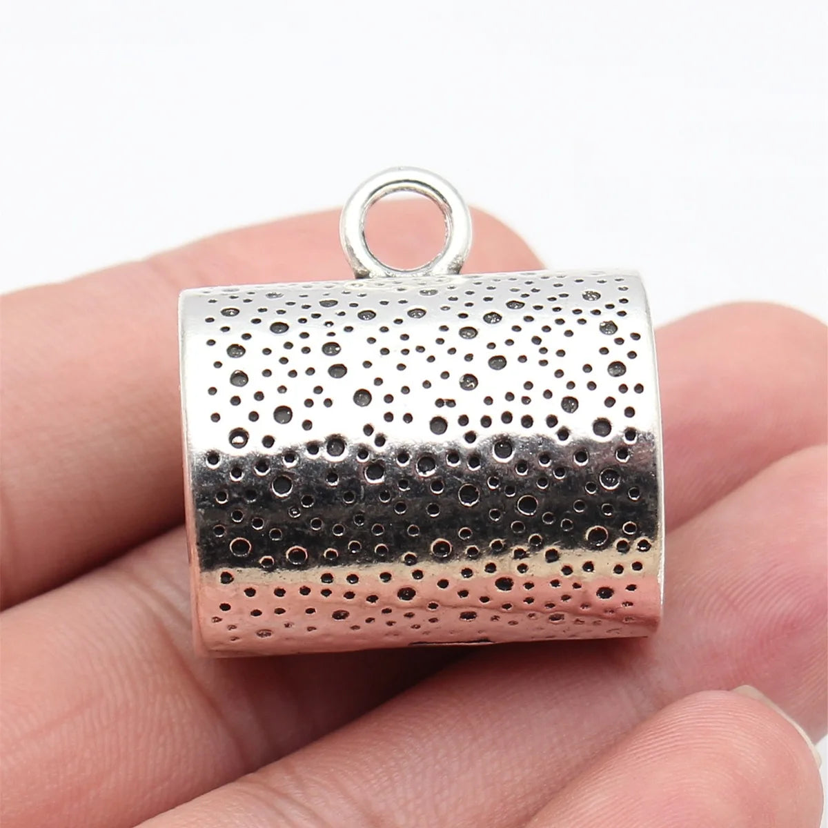 33x31x25mm 18.7g Antique Silver Zinc Alloy Dimpled Scarf Buckle Jewelry Finding for DIY Scarf Accessory