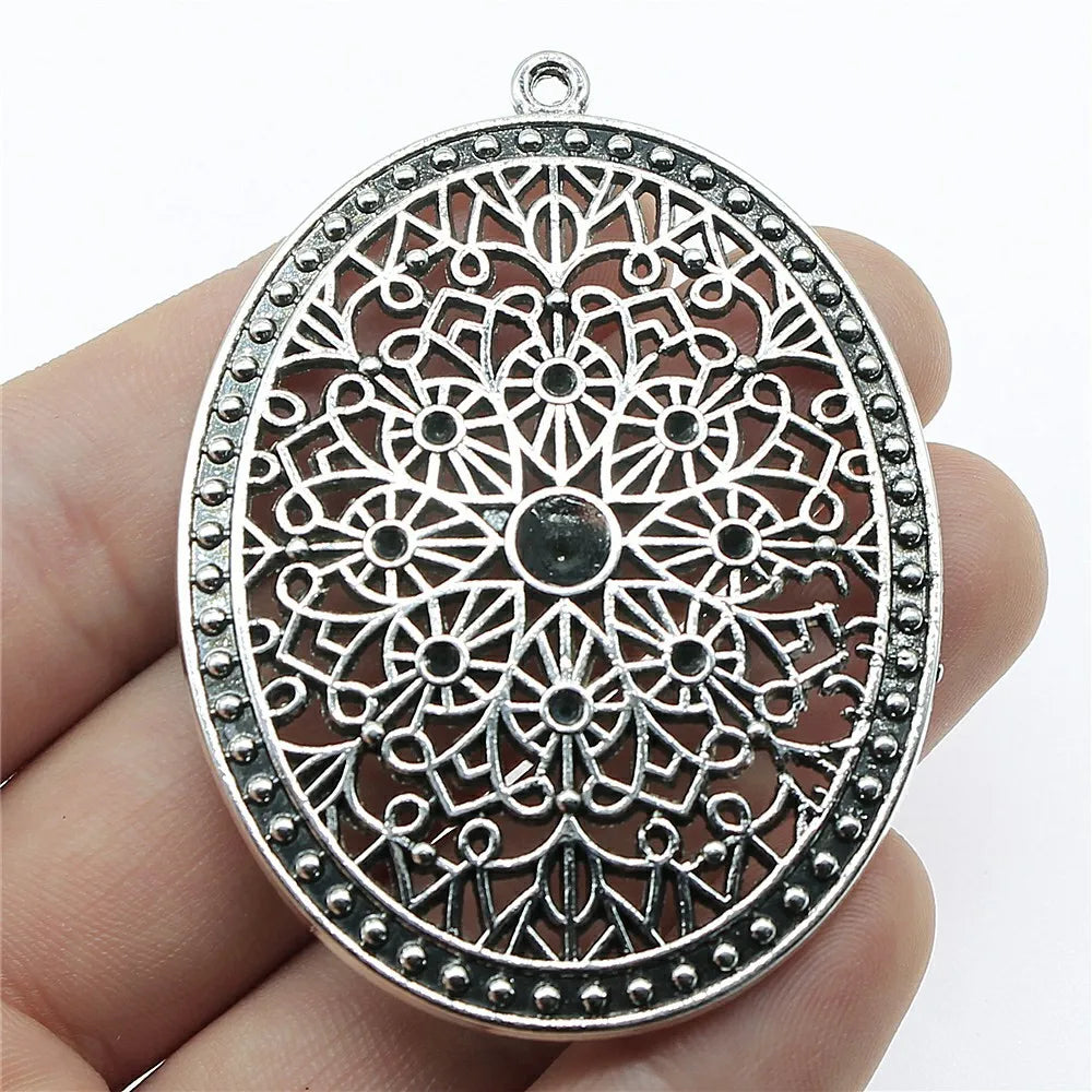 64x46mm 12g Antique Silver Zinc Alloy Carved Hollow Oval Round Charm Pendant for DIY Necklace Jewelry Making