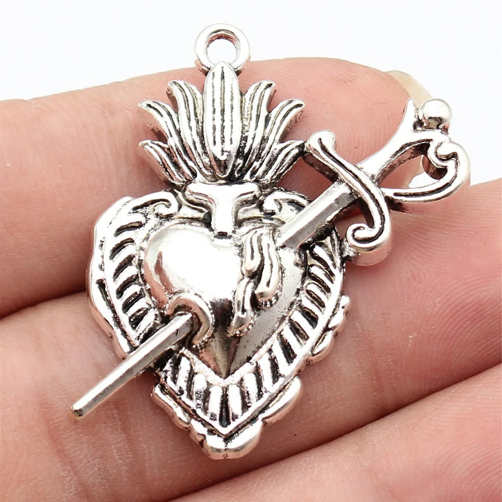 41x32mm 5.9g Multicolor Zinc Alloy Gothic Sword Heart Charm Pendant for DIY Necklace Making