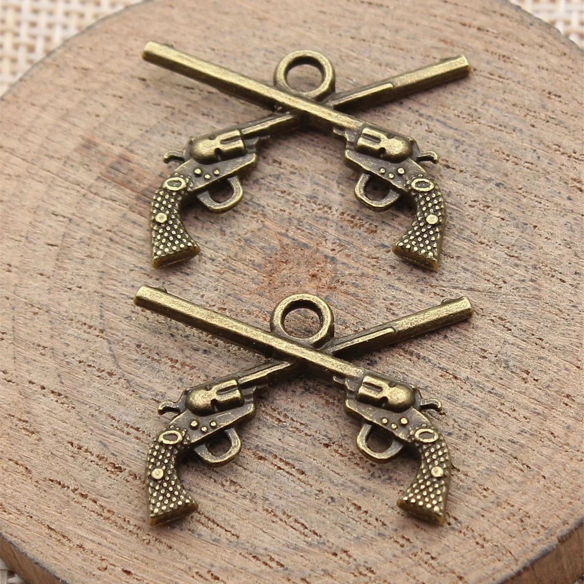 27x20mm 2.4g Multicolor Zinc Alloy Double Pistol Charm Pendant for DIY Punk Jewelry Making
