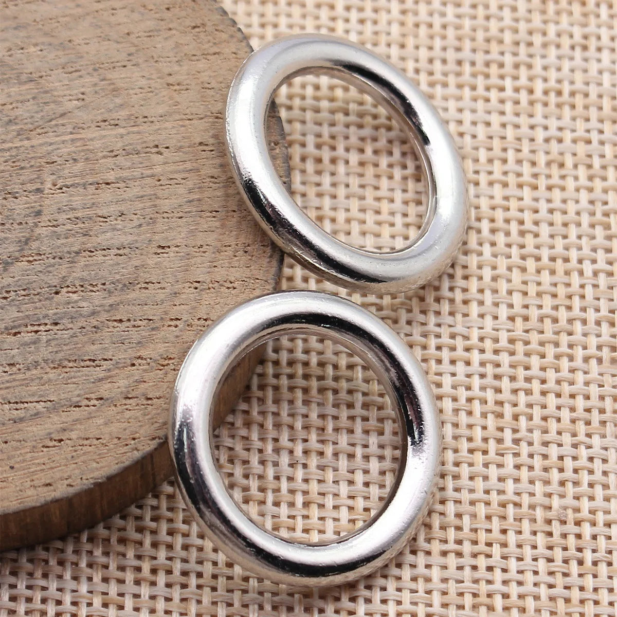 26x26x3.6mm 5.2g White K Finish Zinc Alloy Round Ring Connector Charm for DIY Jewelry Making