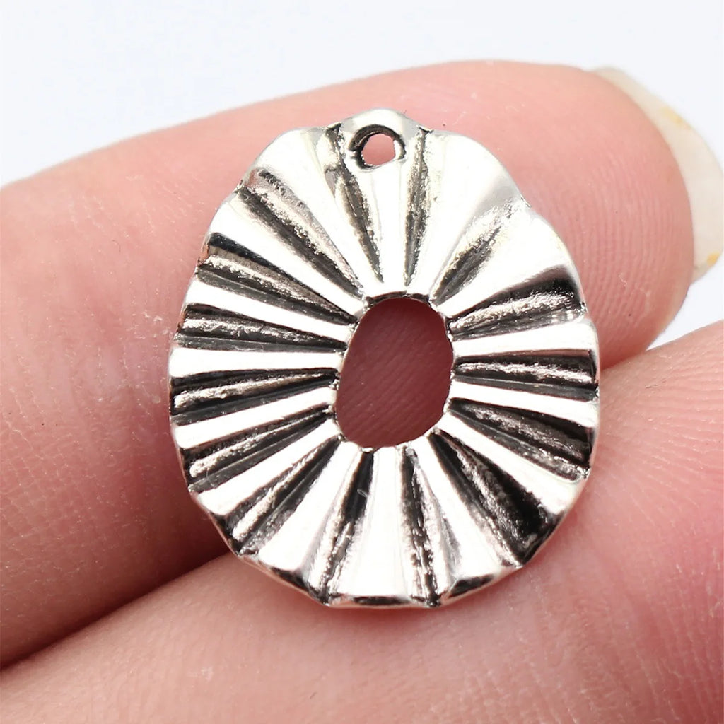 22x18mm 1.3g Multicolor Zinc Alloy Hollow Wrinkled Egg Geometric Charm Pendant for DIY Jewelry Making