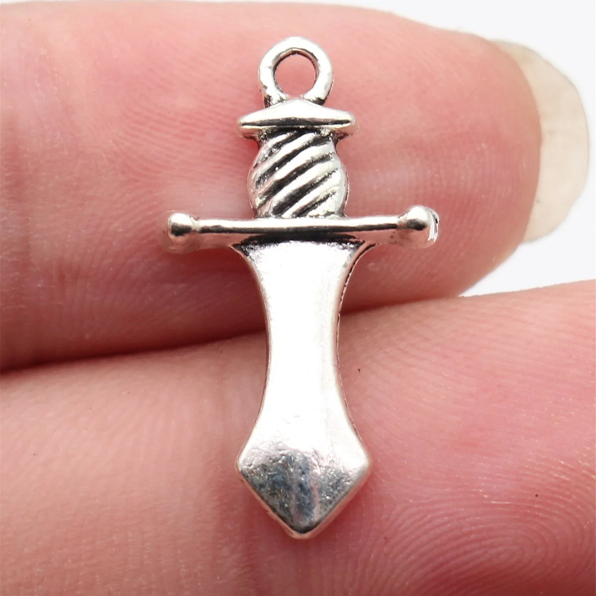 25x14mm 1.1g Antique Silver Zinc Alloy Sword Charm Pendant for DIY Necklace Bracelet Making