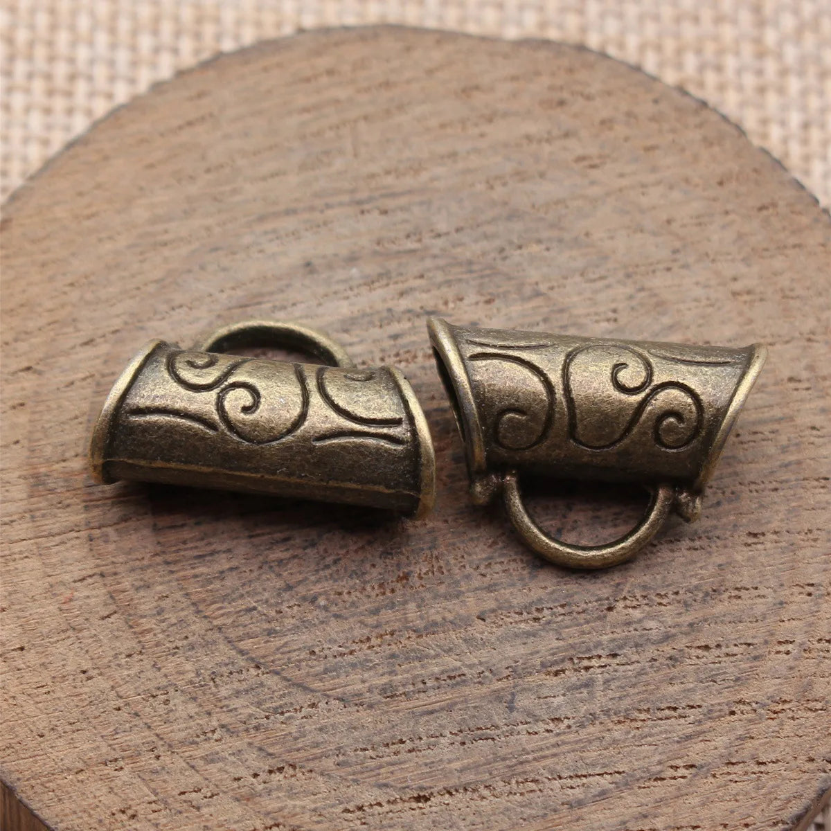 21x15x8.5mm 3.2g Antique Bronze Zinc Alloy Carved Three Hole Necklace Bail Connector for DIY Jewelry Making
