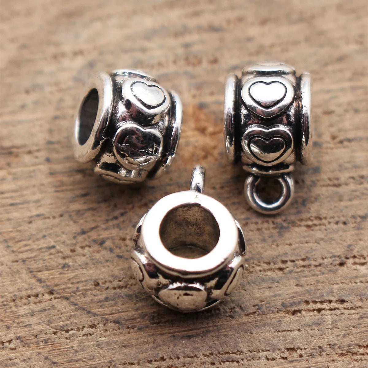 11x8.4x6.6mm 1.2g Antique Silver Zinc Alloy Heart Three Way Connector Bead Jewelry Findings for DIY Bracelet Making